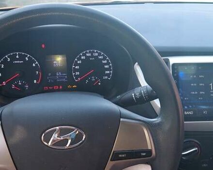 Красный Хендай Акцент, объемом двигателя 1.37 л и пробегом 144 тыс. км за 9600 $, фото 5 на Automoto.ua