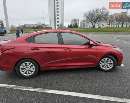 Красный Хендай Акцент, объемом двигателя 1.6 л и пробегом 130 тыс. км за 9200 $, фото 4 на Automoto.ua
