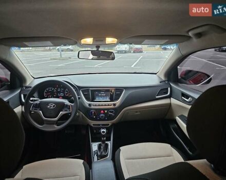 Красный Хендай Акцент, объемом двигателя 1.6 л и пробегом 130 тыс. км за 9200 $, фото 8 на Automoto.ua