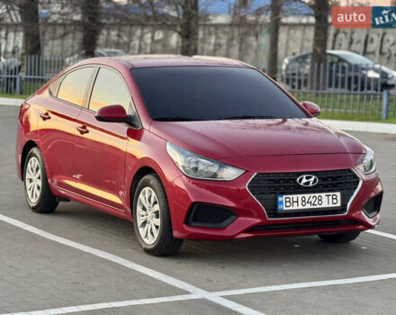 Красный Хендай Акцент, объемом двигателя 1.6 л и пробегом 8 тыс. км за 12400 $, фото 4 на Automoto.ua