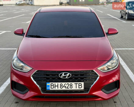 Красный Хендай Акцент, объемом двигателя 1.6 л и пробегом 8 тыс. км за 12400 $, фото 7 на Automoto.ua