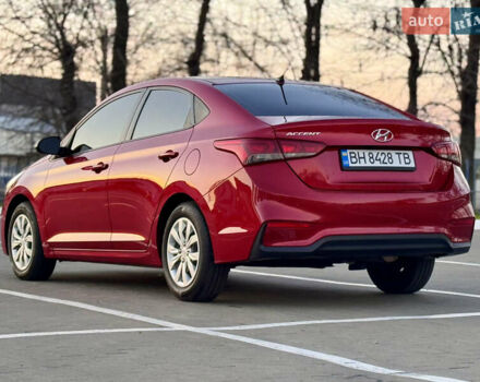 Красный Хендай Акцент, объемом двигателя 1.6 л и пробегом 8 тыс. км за 12400 $, фото 35 на Automoto.ua