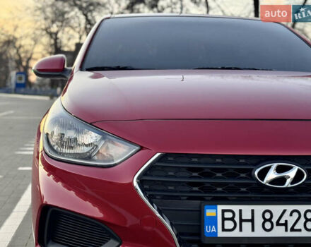 Красный Хендай Акцент, объемом двигателя 1.6 л и пробегом 8 тыс. км за 12400 $, фото 15 на Automoto.ua