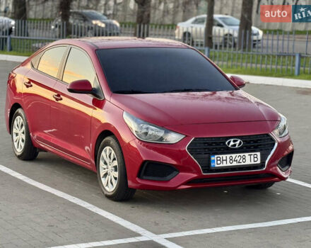 Красный Хендай Акцент, объемом двигателя 1.6 л и пробегом 8 тыс. км за 12400 $, фото 3 на Automoto.ua