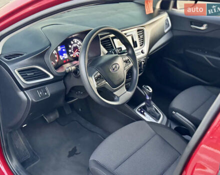 Красный Хендай Акцент, объемом двигателя 1.6 л и пробегом 8 тыс. км за 12400 $, фото 43 на Automoto.ua