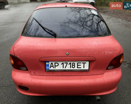 Красный Хендай Акцент, объемом двигателя 1.3 л и пробегом 300 тыс. км за 1200 $, фото 12 на Automoto.ua