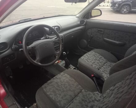 Червоний Хендай Акцент, об'ємом двигуна 1.4 л та пробігом 200 тис. км за 1250 $, фото 8 на Automoto.ua