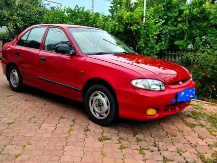 Красный Хендай Акцент, объемом двигателя 1.6 л и пробегом 0 тыс. км за 2200 $, фото 1 на Automoto.ua