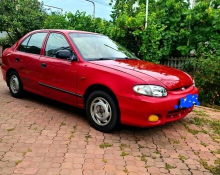 Красный Хендай Акцент, объемом двигателя 1.6 л и пробегом 0 тыс. км за 2200 $, фото 1 на Automoto.ua
