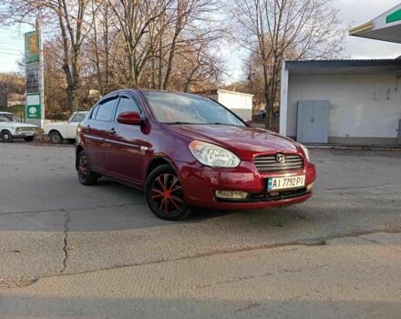 Красный Хендай Акцент, объемом двигателя 1.6 л и пробегом 255 тыс. км за 5600 $, фото 1 на Automoto.ua