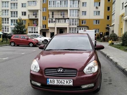 Хендай Акцент 2007 в Виннице на Automoto.ua Красный Хендай Акцент, объемом двигателя 1.4 л и пробегом 170 тыс. км за 4200 $, фото 1 на Automoto.ua