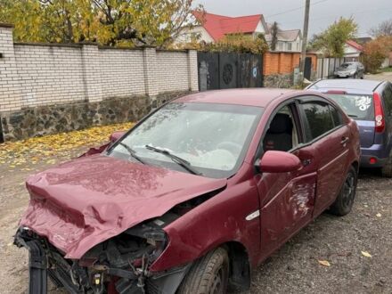 Червоний Хендай Акцент, об'ємом двигуна 1.4 л та пробігом 180 тис. км за 1700 $, фото 1 на Automoto.ua