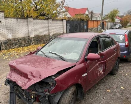 Хендай Акцент 2007 в Запорожье на Automoto.ua Красный Хендай Акцент, объемом двигателя 1.4 л и пробегом 180 тыс. км за 1700 $, фото 1 на Automoto.ua