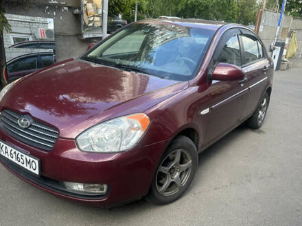 Хендай Акцент 2007 у Києві на Automoto.ua Червоний Хендай Акцент, об'ємом двигуна 1.4 л та пробігом 299 тис. км за 4999 $, фото 1 на Automoto.ua