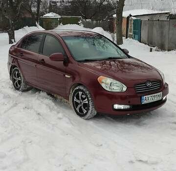 Красный Хендай Акцент, объемом двигателя 1.4 л и пробегом 185 тыс. км за 4500 $, фото 1 на Automoto.ua
