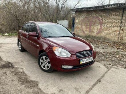 Червоний Хендай Акцент, об'ємом двигуна 1.4 л та пробігом 228 тис. км за 4950 $, фото 1 на Automoto.ua