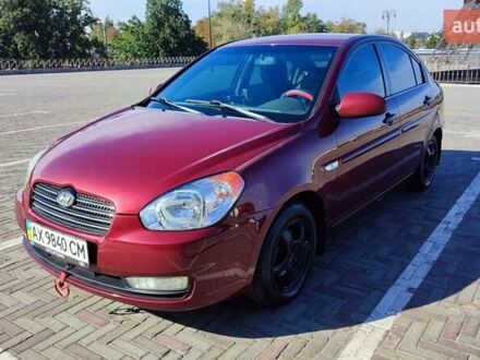 Красный Хендай Акцент, объемом двигателя 1.4 л и пробегом 325 тыс. км за 4000 $, фото 1 на Automoto.ua