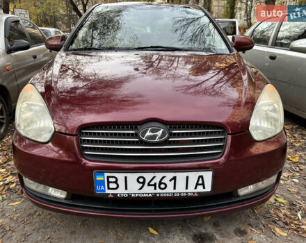 Красный Хендай Акцент, объемом двигателя 1.4 л и пробегом 200 тыс. км за 4750 $, фото 1 на Automoto.ua