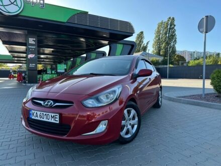 Червоний Хендай Акцент, об'ємом двигуна 1.4 л та пробігом 250 тис. км за 6600 $, фото 1 на Automoto.ua