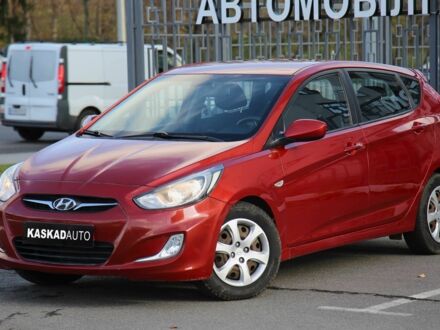 Красный Хендай Акцент, объемом двигателя 1.4 л и пробегом 160 тыс. км за 7600 $, фото 1 на Automoto.ua