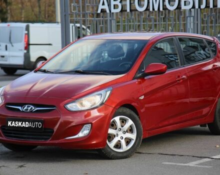 Красный Хендай Акцент, объемом двигателя 1.4 л и пробегом 160 тыс. км за 7600 $, фото 1 на Automoto.ua