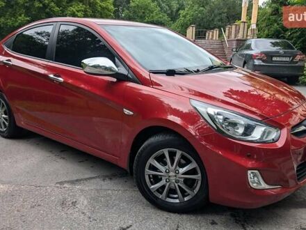 Хендай Акцент 2013 у Чернігові на Automoto.ua Червоний Хендай Акцент, об'ємом двигуна 1.4 л та пробігом 34 тис. км за 9500 $, фото 1 на Automoto.ua