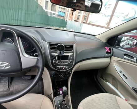 Хендай Акцент, объемом двигателя 1.6 л и пробегом 80 тыс. км за 8400 $, фото 6 на Automoto.ua