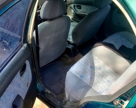 Хендай Акцент, объемом двигателя 1.6 л и пробегом 231 тыс. км за 1350 $, фото 3 на Automoto.ua