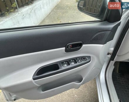 Хендай Акцент, объемом двигателя 1.6 л и пробегом 130 тыс. км за 4600 $, фото 8 на Automoto.ua