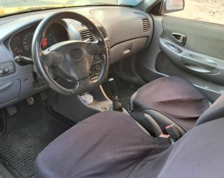 Жовтий Хендай Акцент, об'ємом двигуна 1.5 л та пробігом 355 тис. км за 1548 $, фото 6 на Automoto.ua