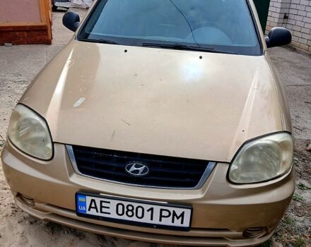Желтый Хендай Акцент, объемом двигателя 1.5 л и пробегом 361 тыс. км за 1800 $, фото 3 на Automoto.ua
