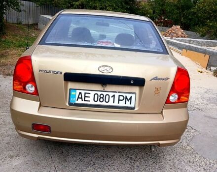 Желтый Хендай Акцент, объемом двигателя 1.5 л и пробегом 361 тыс. км за 1800 $, фото 1 на Automoto.ua