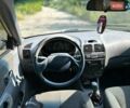 Желтый Хендай Акцент, объемом двигателя 1.34 л и пробегом 300 тыс. км за 2900 $, фото 19 на Automoto.ua