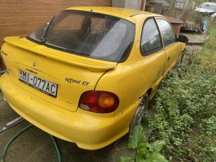 Хендай Акцент 1998 в Хусте на Automoto.ua Желтый Хендай Акцент, объемом двигателя 1.5 л и пробегом 200 тыс. км за 250 $, фото 1 на Automoto.ua