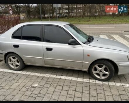 Серый Хендай Акцент, объемом двигателя 1.3 л и пробегом 180 тыс. км за 1999 $, фото 6 на Automoto.ua