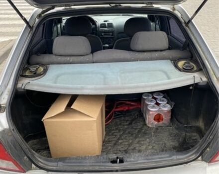 Серый Хендай Акцент, объемом двигателя 1.3 л и пробегом 180 тыс. км за 1999 $, фото 3 на Automoto.ua