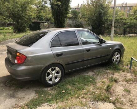 Серый Хендай Акцент, объемом двигателя 1.3 л и пробегом 280 тыс. км за 1200 $, фото 1 на Automoto.ua