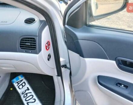 Серый Хендай Акцент, объемом двигателя 1.4 л и пробегом 162 тыс. км за 2200 $, фото 6 на Automoto.ua