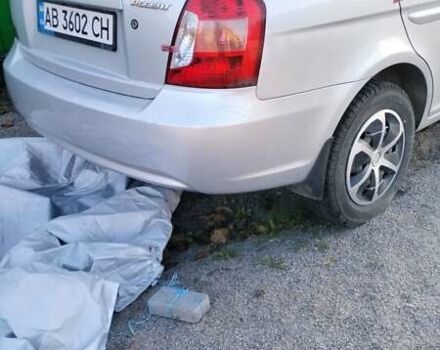 Серый Хендай Акцент, объемом двигателя 1.4 л и пробегом 162 тыс. км за 2200 $, фото 1 на Automoto.ua