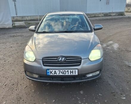 Серый Хендай Акцент, объемом двигателя 1.4 л и пробегом 261 тыс. км за 4600 $, фото 6 на Automoto.ua