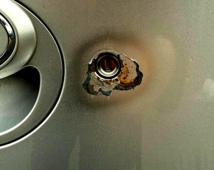 Серый Хендай Акцент, объемом двигателя 1.4 л и пробегом 115 тыс. км за 8800 $, фото 11 на Automoto.ua