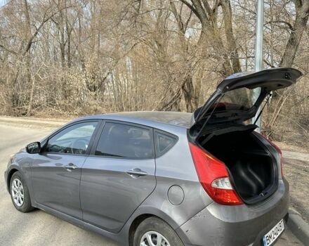 Серый Хендай Акцент, объемом двигателя 1.6 л и пробегом 99 тыс. км за 7600 $, фото 2 на Automoto.ua