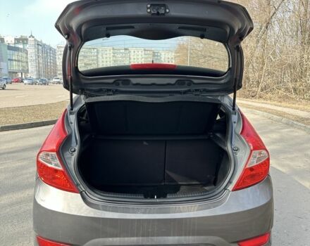 Серый Хендай Акцент, объемом двигателя 1.6 л и пробегом 99 тыс. км за 7600 $, фото 3 на Automoto.ua