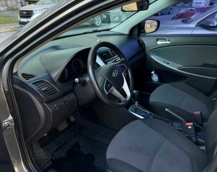 Сірий Хендай Акцент, об'ємом двигуна 1.4 л та пробігом 152 тис. км за 7700 $, фото 11 на Automoto.ua