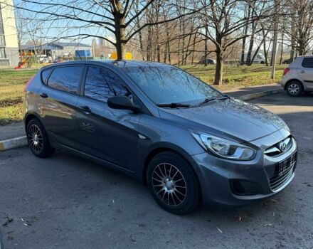Сірий Хендай Акцент, об'ємом двигуна 1.4 л та пробігом 152 тис. км за 7700 $, фото 3 на Automoto.ua