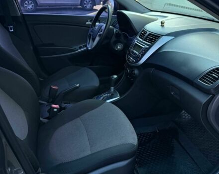 Сірий Хендай Акцент, об'ємом двигуна 1.4 л та пробігом 152 тис. км за 7700 $, фото 4 на Automoto.ua