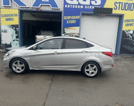 Серый Хендай Акцент, объемом двигателя 1.4 л и пробегом 300 тыс. км за 4700 $, фото 3 на Automoto.ua