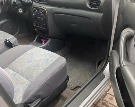 Сірий Хендай Акцент, об'ємом двигуна 1.3 л та пробігом 168 тис. км за 1200 $, фото 8 на Automoto.ua