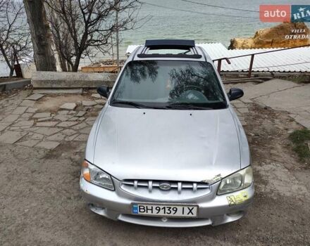 Сірий Хендай Акцент, об'ємом двигуна 1.3 л та пробігом 188 тис. км за 3000 $, фото 4 на Automoto.ua