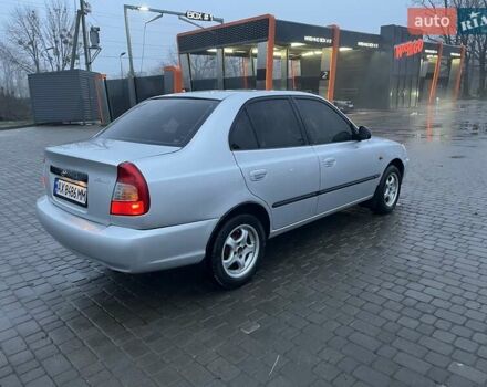 Сірий Хендай Акцент, об'ємом двигуна 1.49 л та пробігом 323 тис. км за 3199 $, фото 5 на Automoto.ua